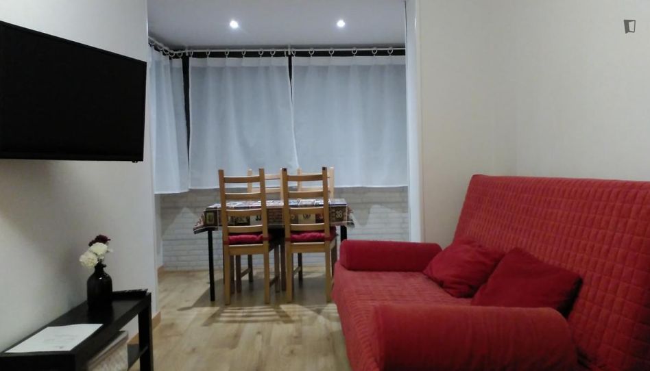 Apartamento de alquiler en Lucero - Imagen 2