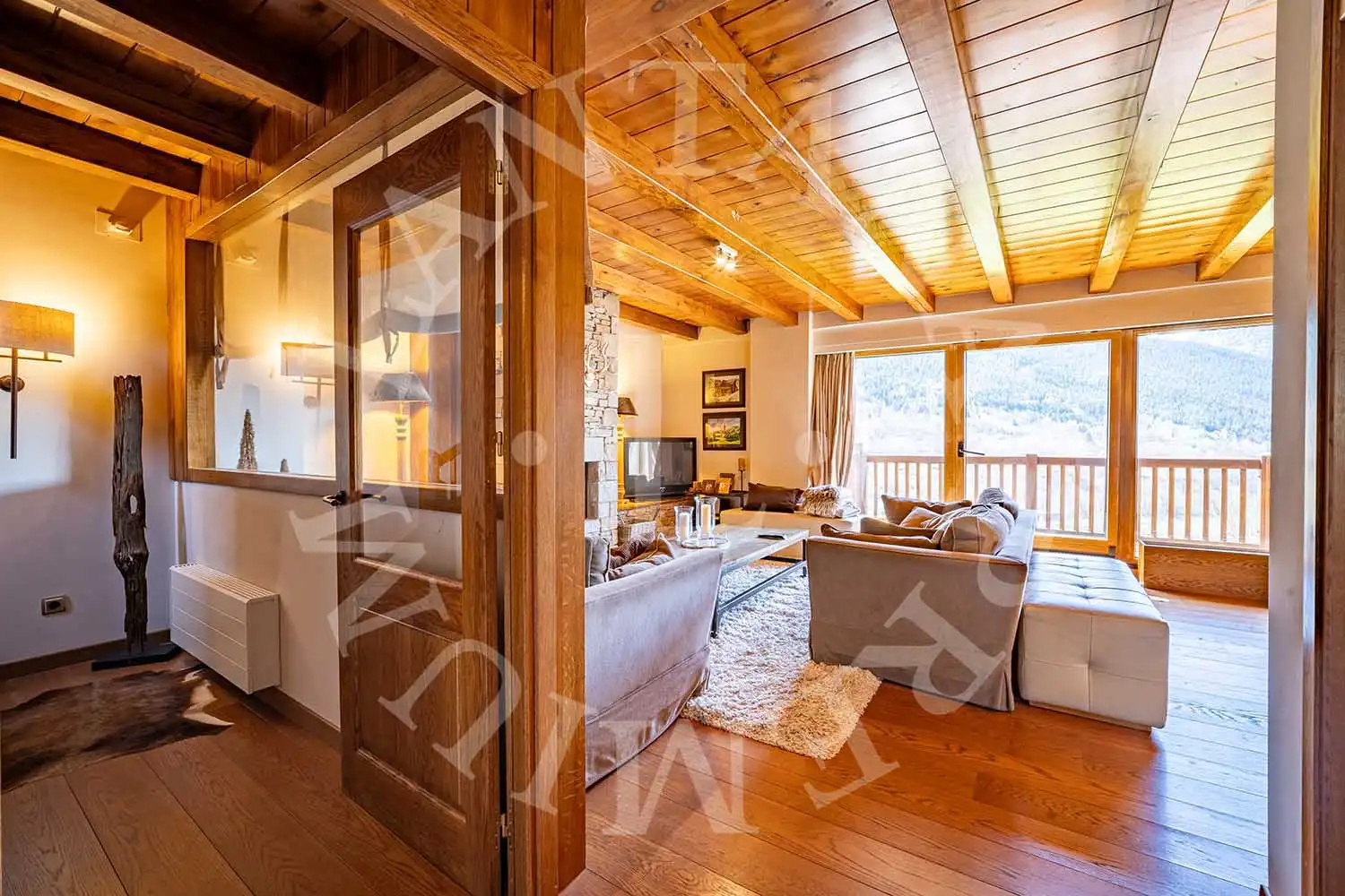 Sala de estar de Casa adosada en venta en Naut Aran con Calefacción, Jardín privado y Parquet
