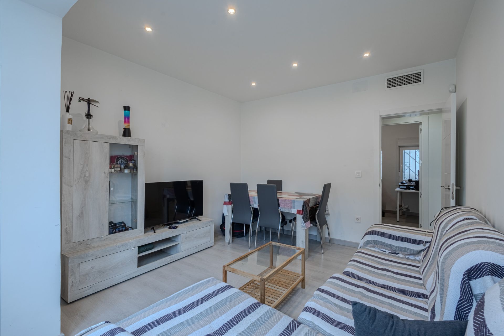 Living room of Apartment for sale in Getafe  with Air Conditioner