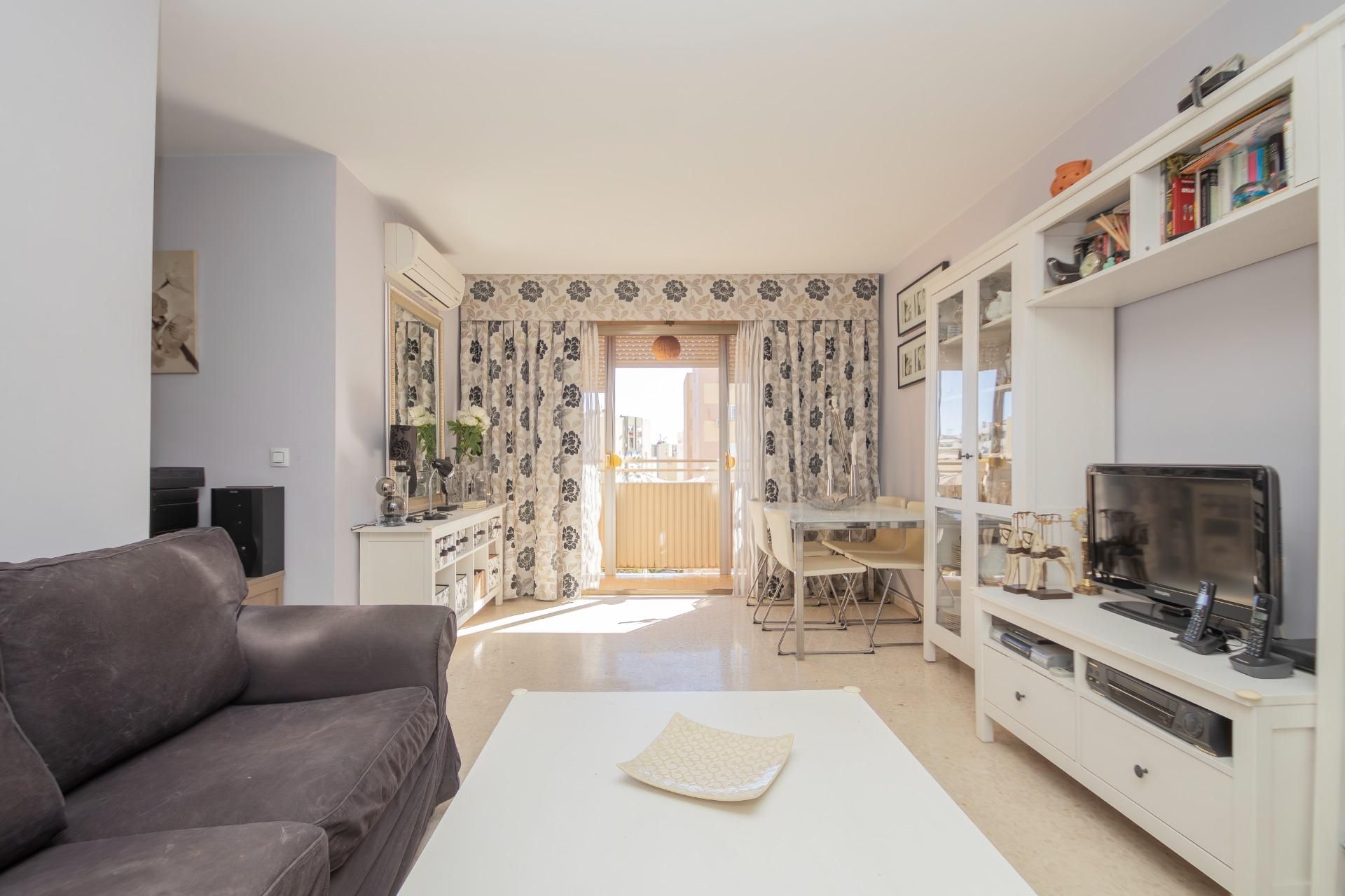 Bedroom of Flat for sale in  Sevilla Capital  with Air Conditioner, Heating and Terrace
