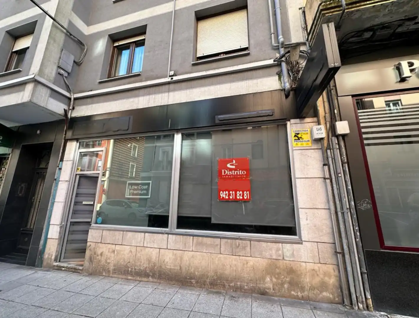 Locale commerciale in vendita a Santander - Floranes