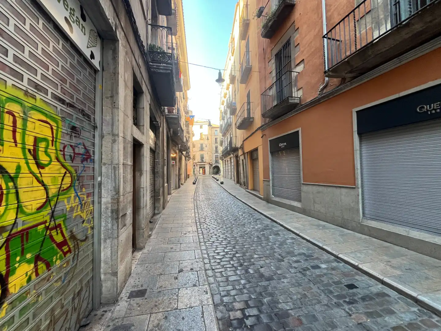 Außenansicht von Geschaftsraum zur Miete in Girona