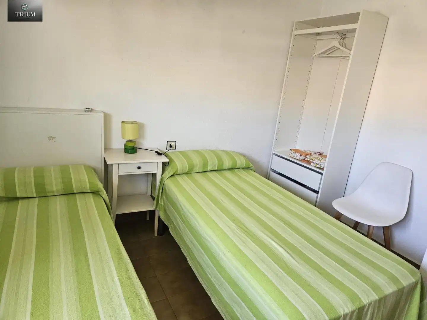 Dormitori de Apartament de lloguer en Salobreña amb Aire condicionat, Moblat i Balcó