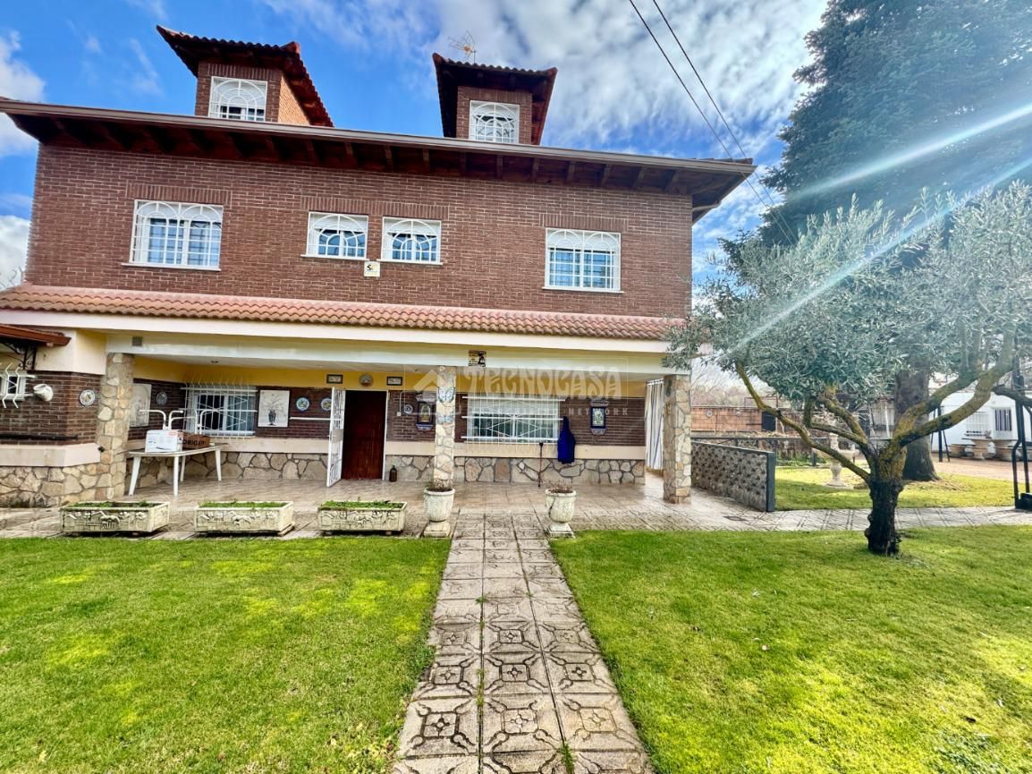 Exterior view of House or chalet for sale in Humanes  with Air Conditioner, Heating and Storage room