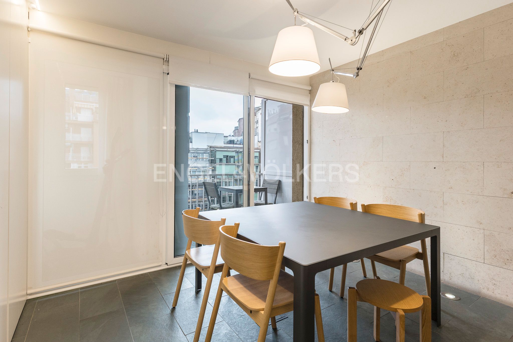 Vista exterior de Pis en venda en  Barcelona Capital amb Aire condicionat, Calefacció i Moblat