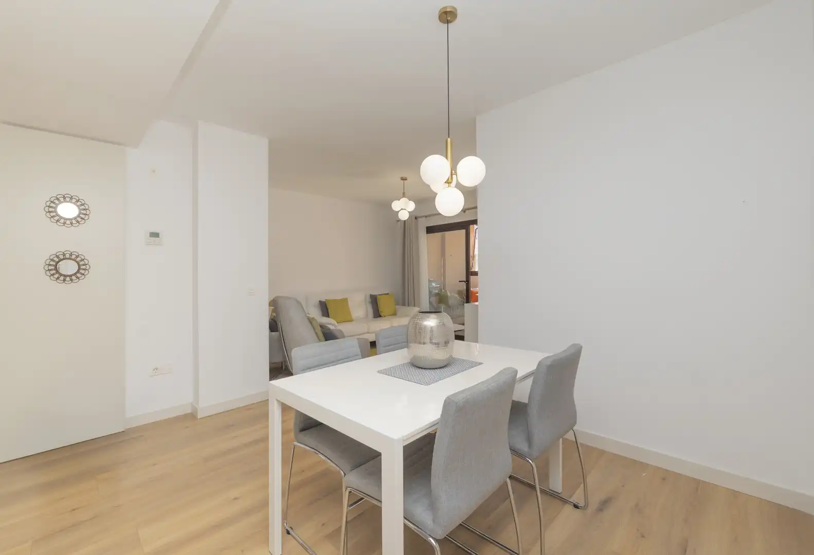 Menjador de Apartament en venda en Benalmádena amb Aire condicionat, Calefacció i Terrassa