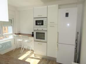 Kitchen of Flat to rent in Gijón   with Heating, Parquet flooring and Furnished