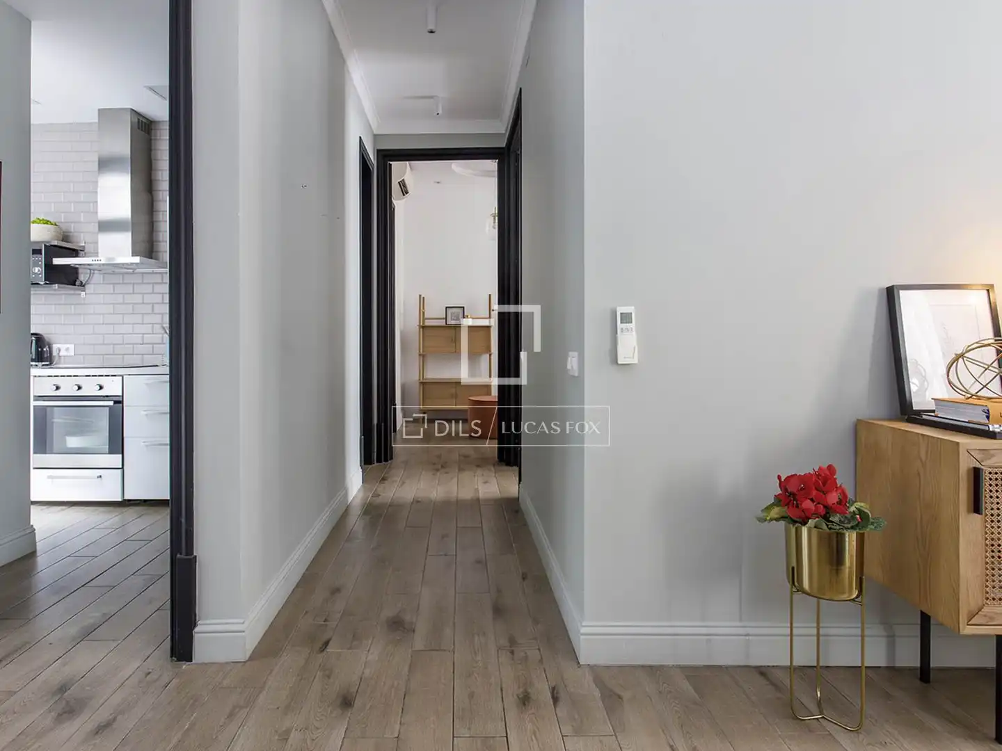 Flat for sale in Barcelona  with Air Conditioner, Heating and Furnished