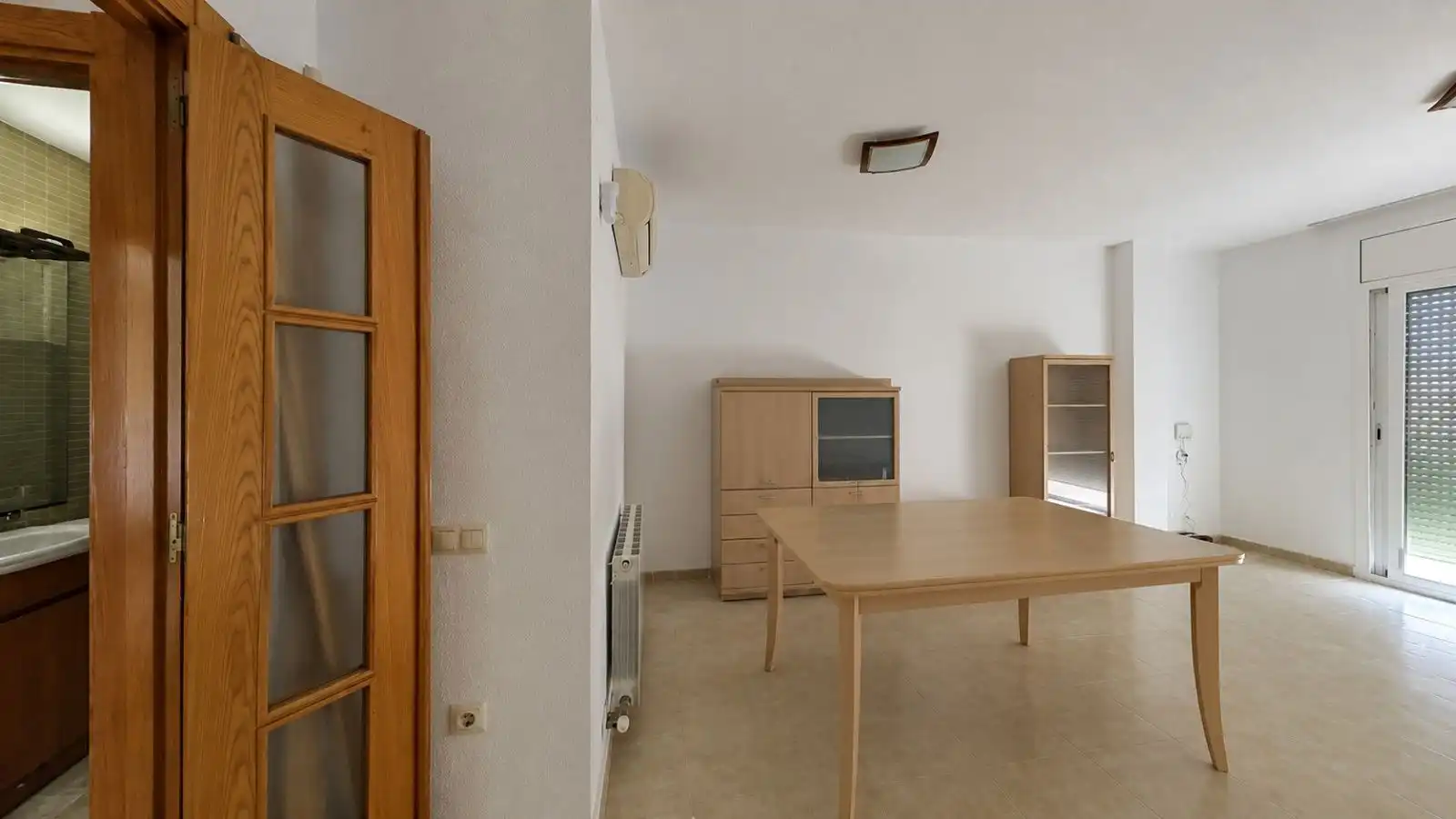 Wohnung zum Verkauf in Roda de Berà mit Terrasse, Schwimmbad und Gemeinschaftspool