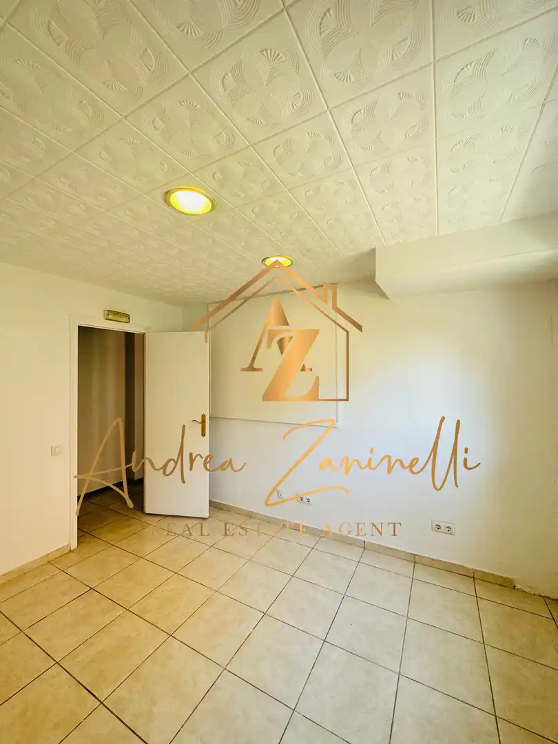 Bedroom of Office for rent in Empuriabrava  with Air Conditioner and Terrace
