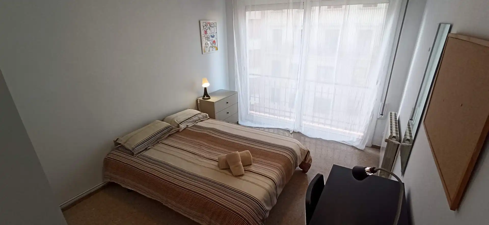 Habitación de Piso para compartir en  Barcelona Capital con Aire acondicionado, Calefacción y Amueblado