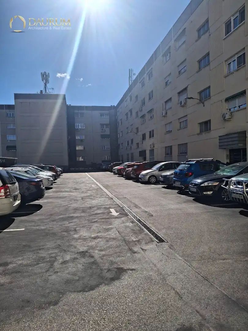 Parking de Piso en venta en San Sebastián de los Reyes con Aire acondicionado, Calefacción y Trastero