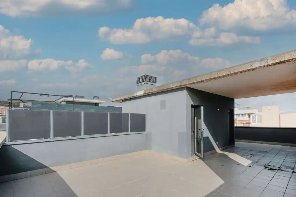 Vista exterior de Dúplex en venta en Viladecans con Aire acondicionado