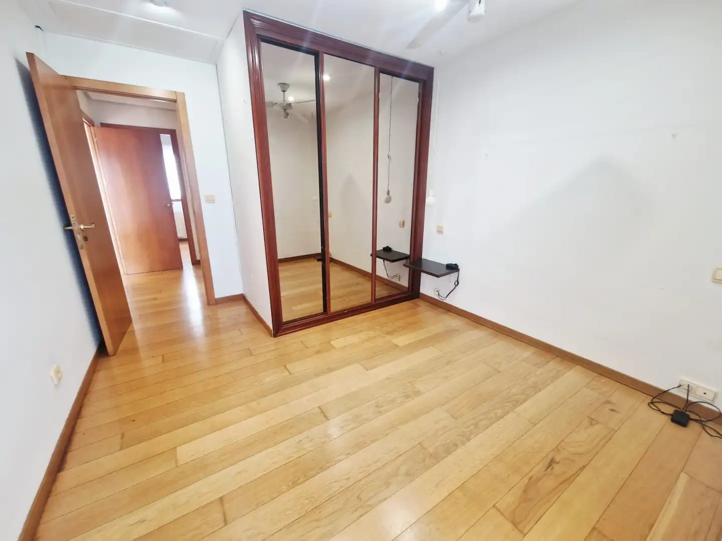 Habitación de Ático en venta en Avilés con Calefacción y Terraza