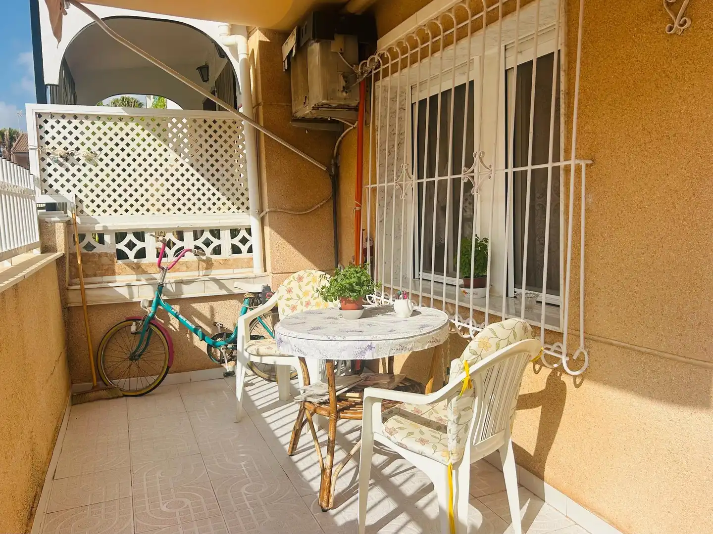 Adossat amb jardí en venda a Lo Pagán