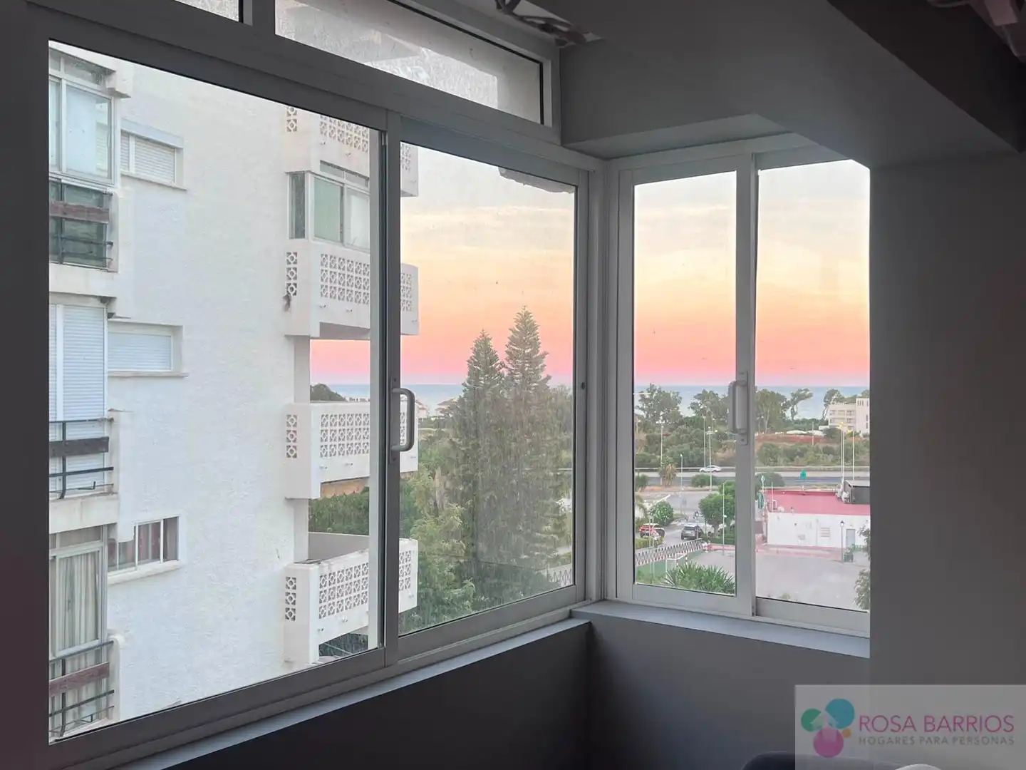 Bedroom of Flat for sale in Estepona  with Air Conditioner, Terrace and Community pool