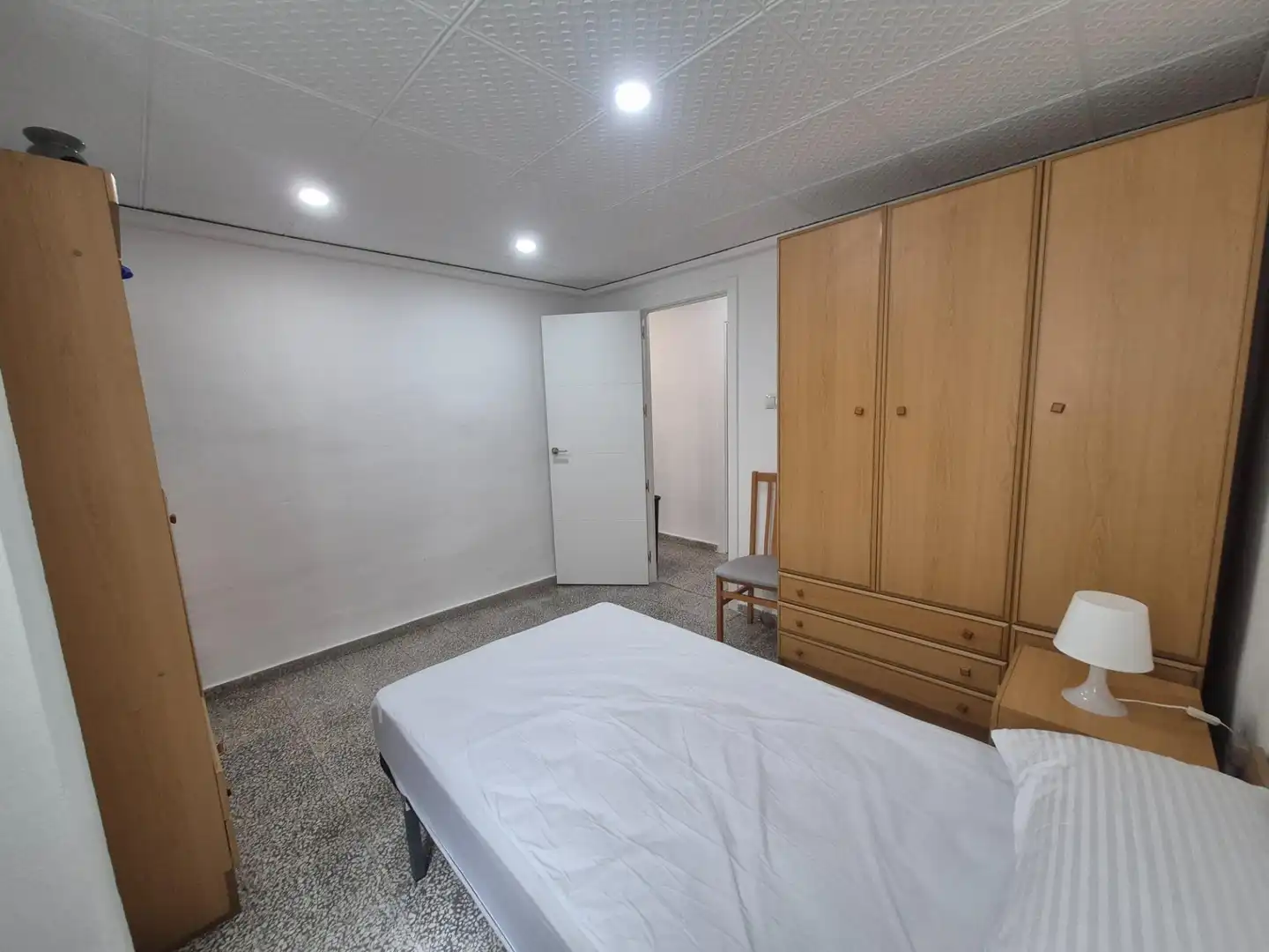 Flat for rent in Mislata  with Air Conditioner and Furnished