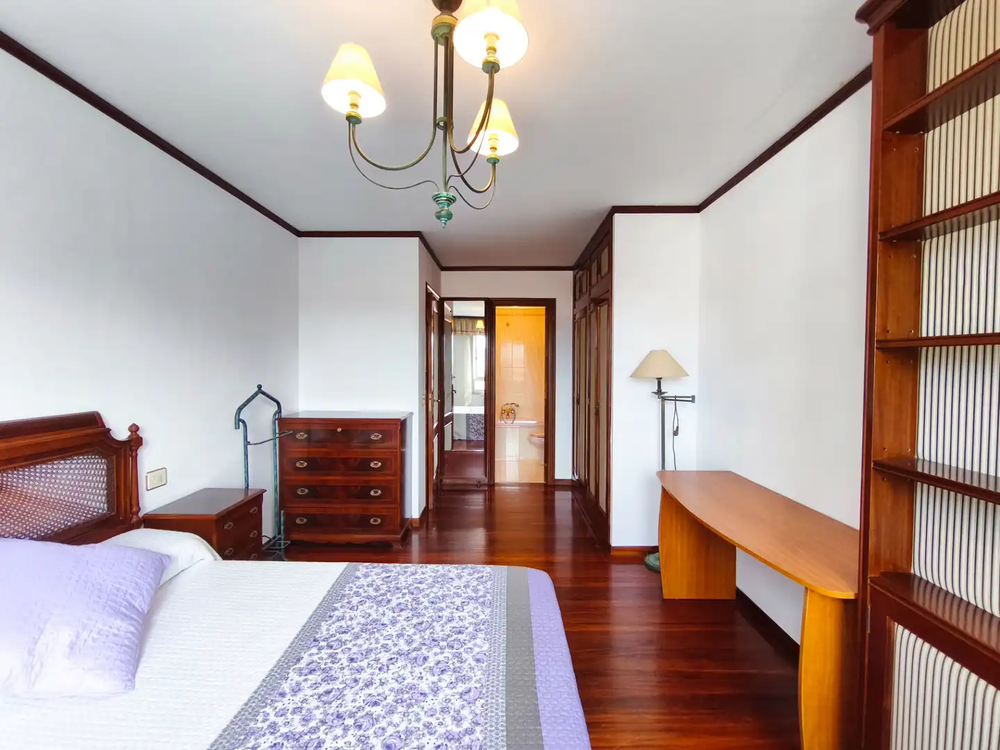 Bedroom of Flat for rent in Santiago de Compostela   with Heating and Furnished