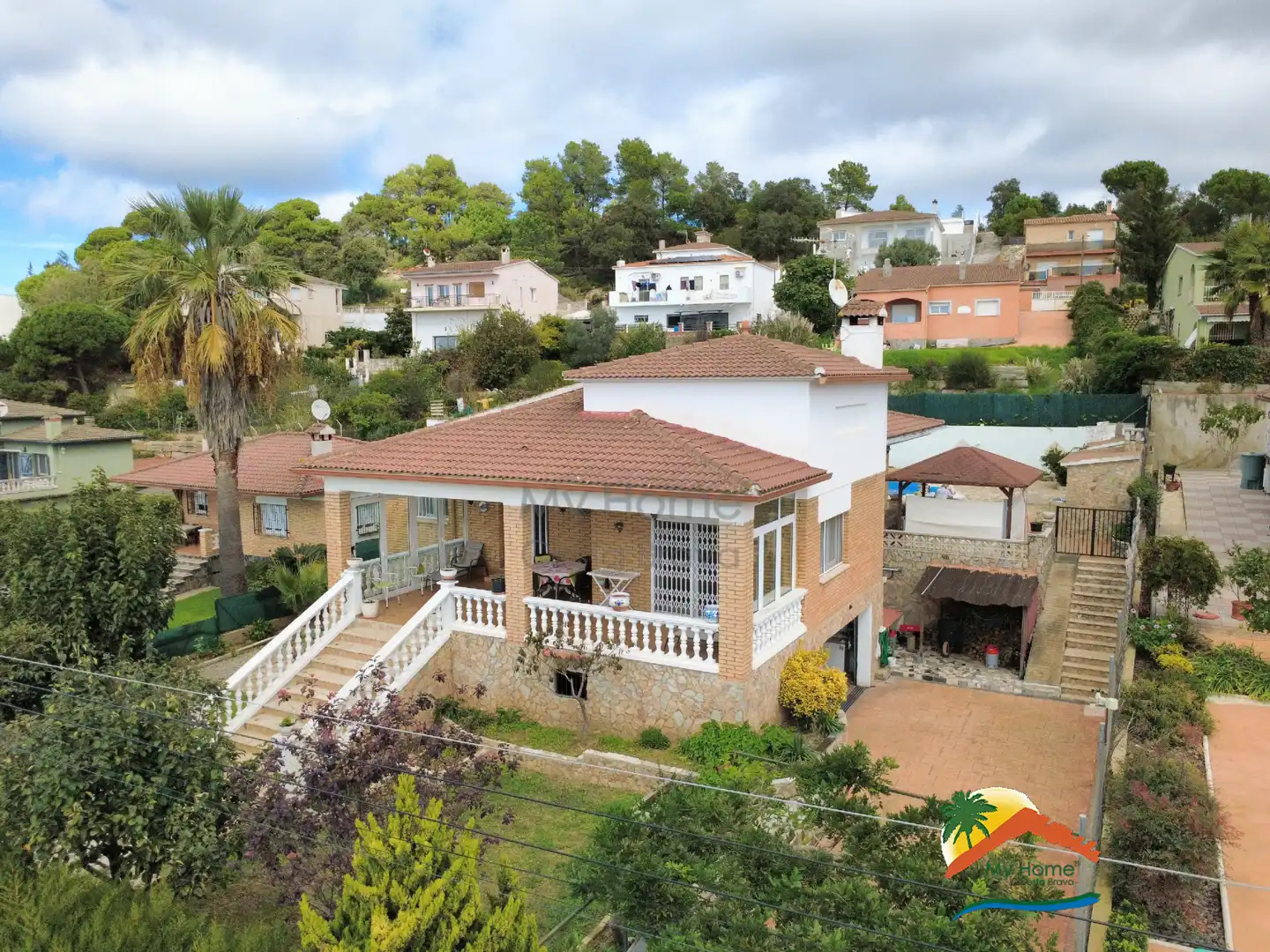 Vista exterior de Casa o xalet en venda en Lloret de Mar amb Calefacció, Jardí privat i Terrassa
