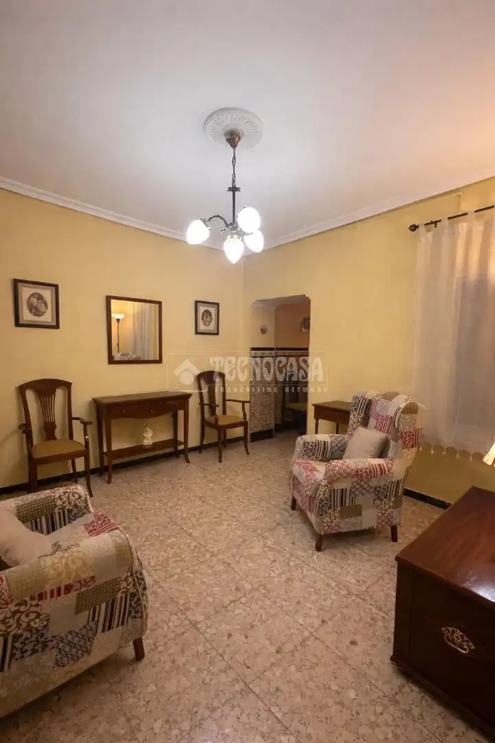 Casa o xalet en venda a Centro - Doña Mercedes