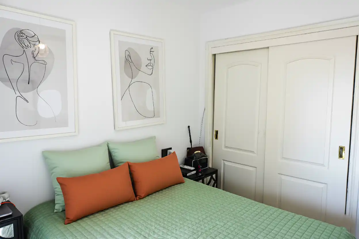 Dormitori de Apartament en venda en Marbella amb Aire condicionat, Terrassa i Piscina