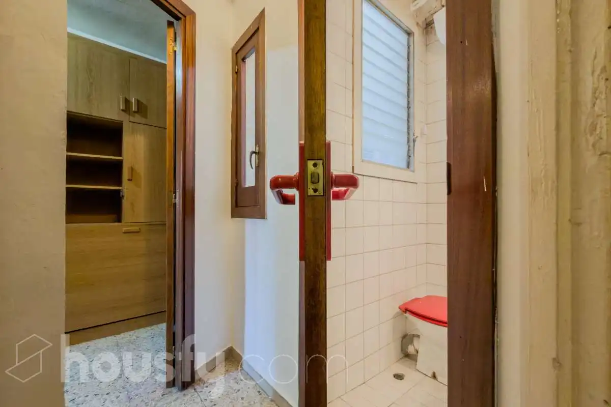 Piso con ascensor en venta en Carrer d'Enric Granados ., imagen 18