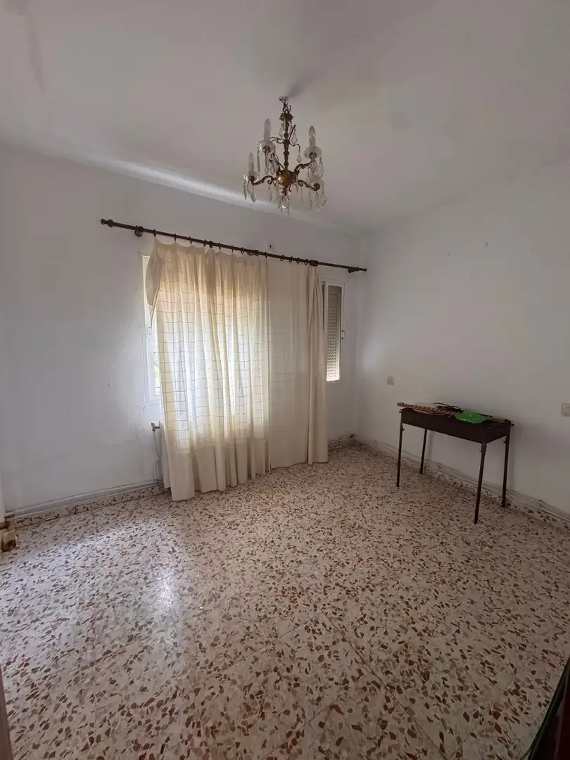 Dormitori de Casa o xalet en venda en Mérida amb Aire condicionat, Calefacció i Jardí privat