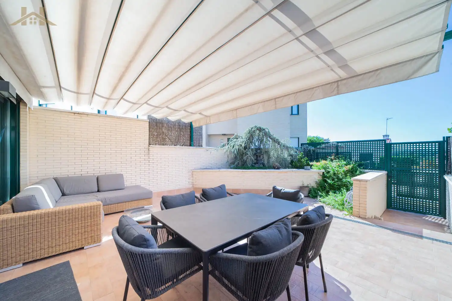 Terrassa de Casa o xalet en venda en Pozuelo de Alarcón amb Aire condicionat, Calefacció i Jardí privat