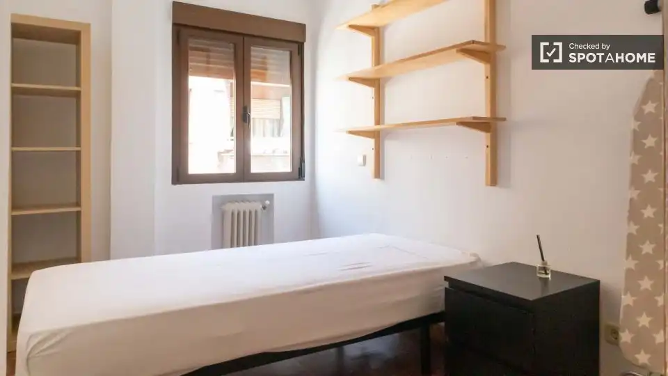Appartamento con terrazza in affitto a Barrio de Salamanca, imagen 9