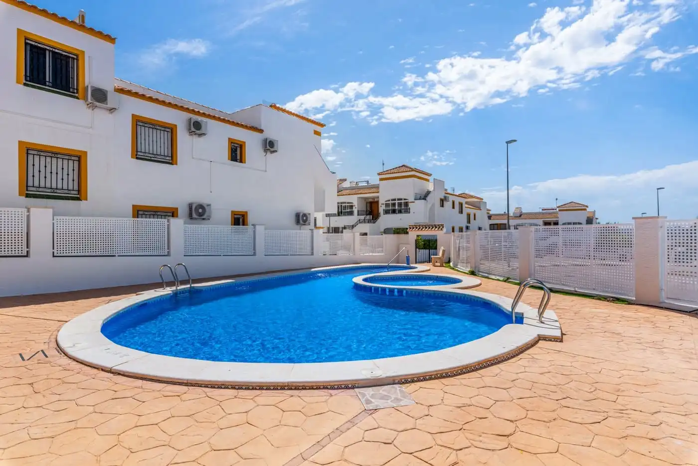 Piscina de Àtic en venda en Orihuela amb Aire condicionat, Terrassa i Traster