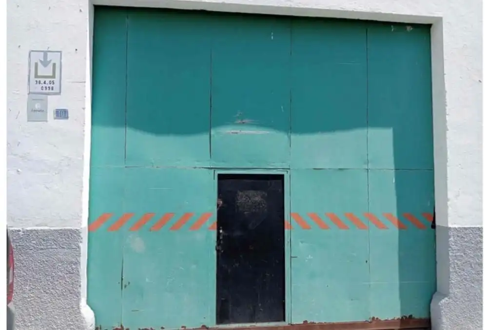 Vista exterior de Nave industrial en venta en Arico