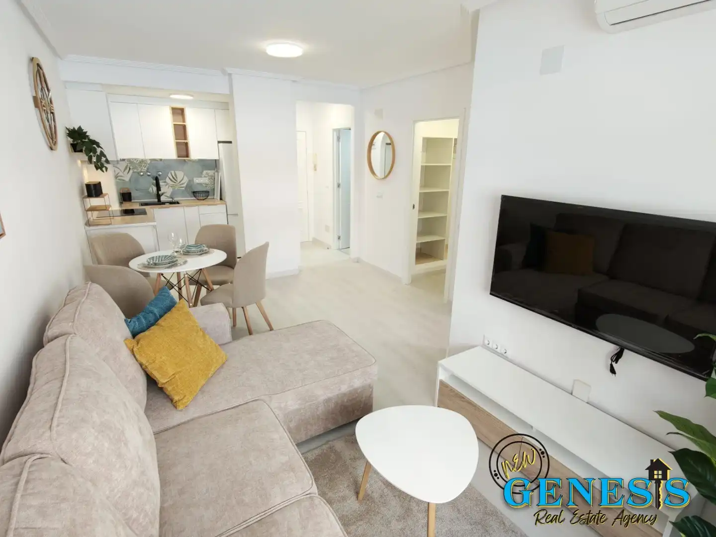 Sala d'estar de Apartament en venda en Torrevieja amb Aire condicionat, Moblat i Rentadora