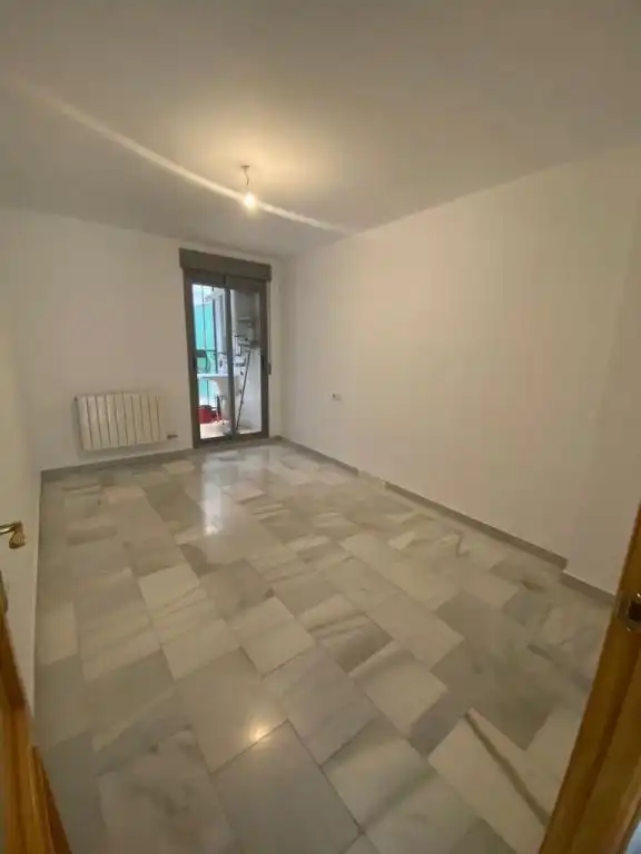 Apartamento de alquiler en Armilla con Calefacción y Piscina comunitaria