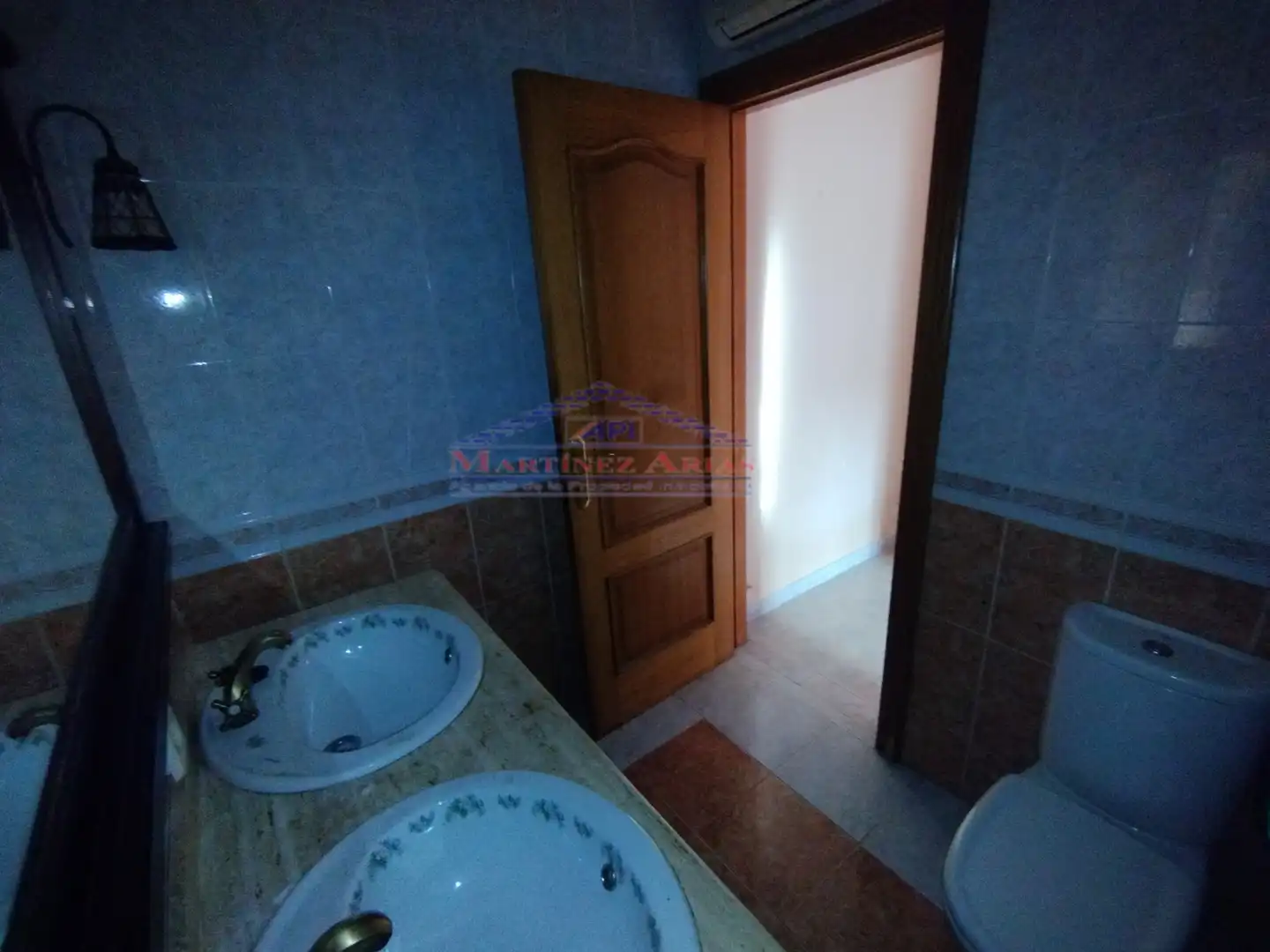 Baño de Piso en venta en Linares con Terraza y Balcón