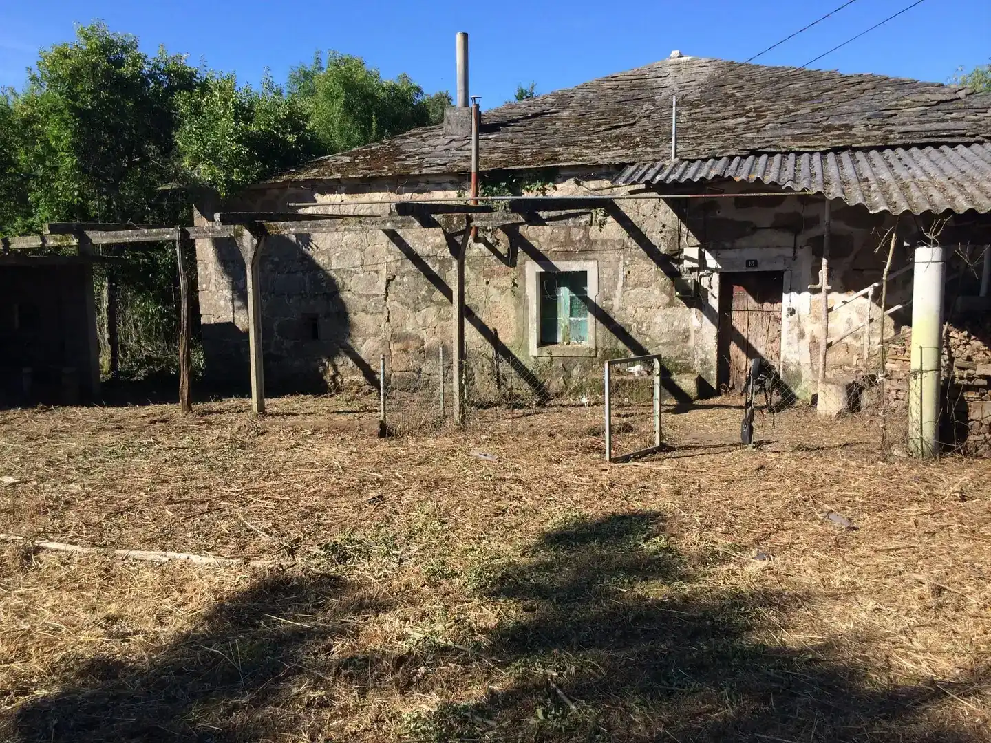 Vista exterior de Finca rústica en venda en O Páramo  amb Jardí privat i Balcó