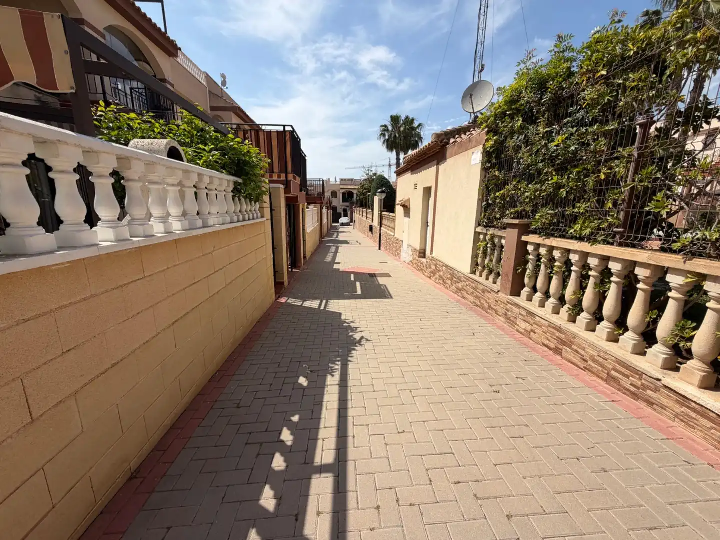 Vista exterior de Casa o chalet en venta en Torrevieja con Aire acondicionado, Calefacción y Terraza