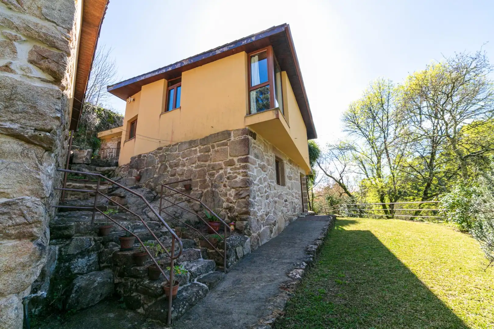Exterior view of Houses for sale in Arbo  with Heating, Private garden and Storage room