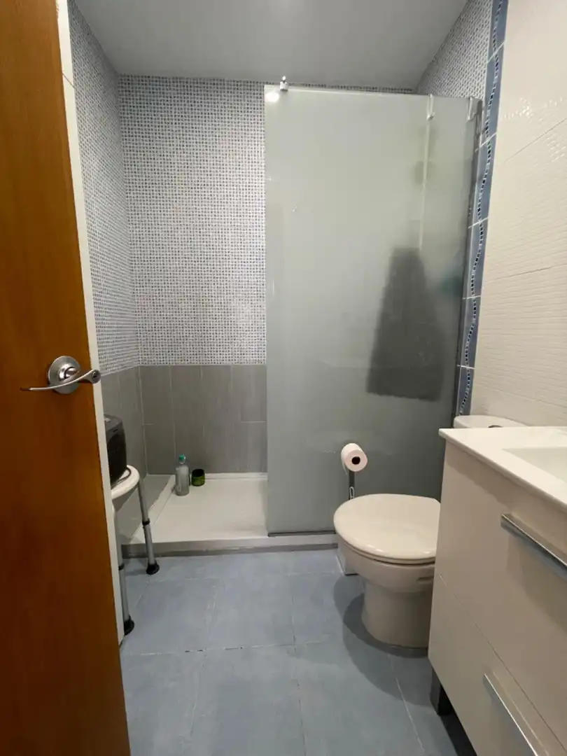 Baño de Piso en venta en Vilamarxant con Aire acondicionado, Trastero y Amueblado
