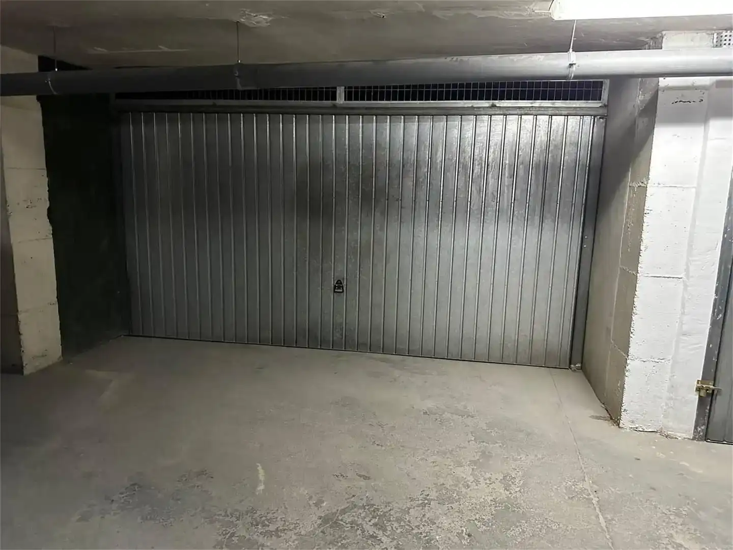 Parkplatz von Lagerraum zum Verkauf in Cieza