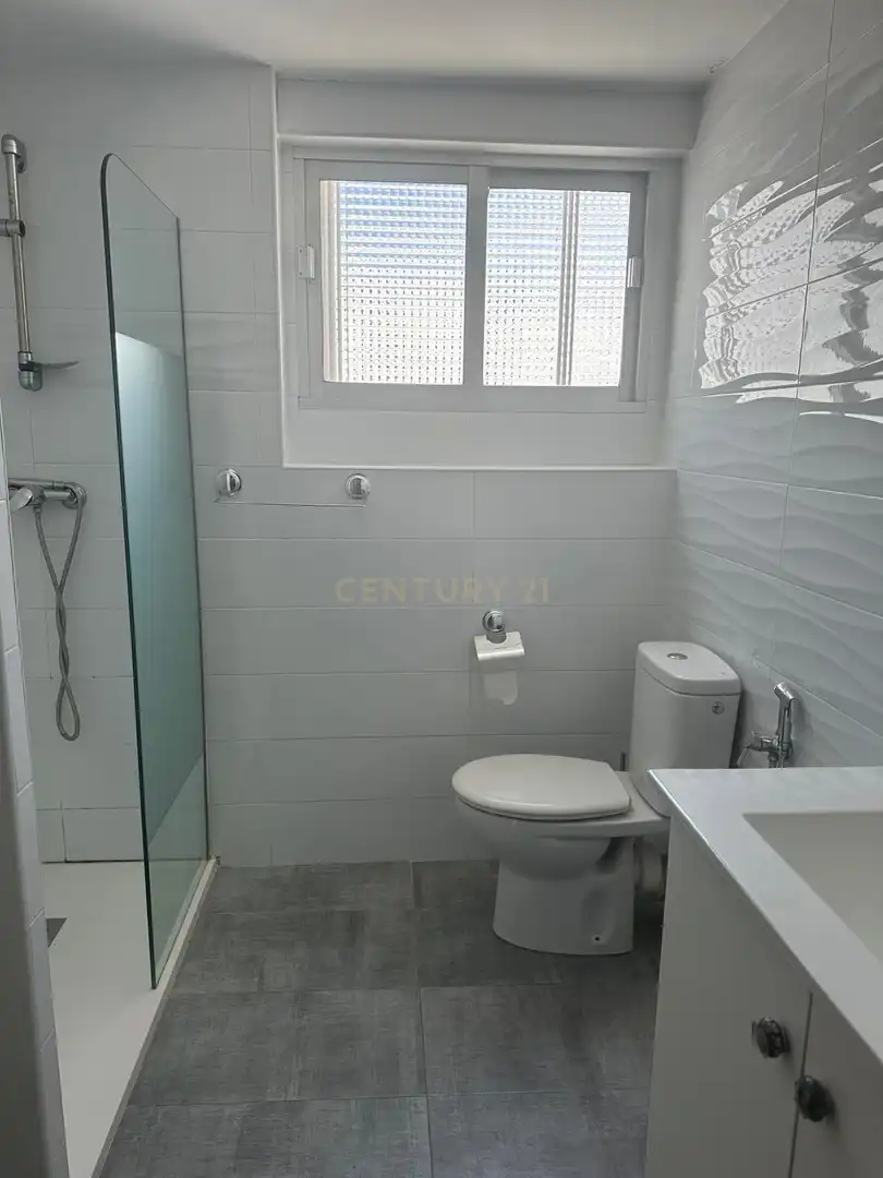 Baño de Apartamento de alquiler en Valencia con Amueblado