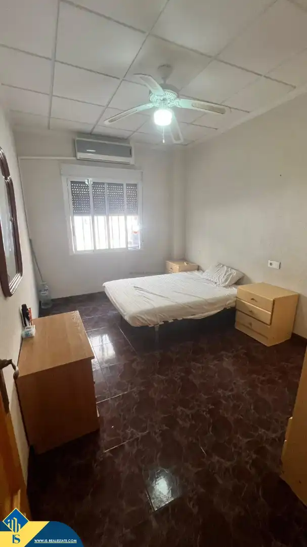 Habitación de Casa o chalet en venta en Torrevieja con Terraza, Amueblado y Horno