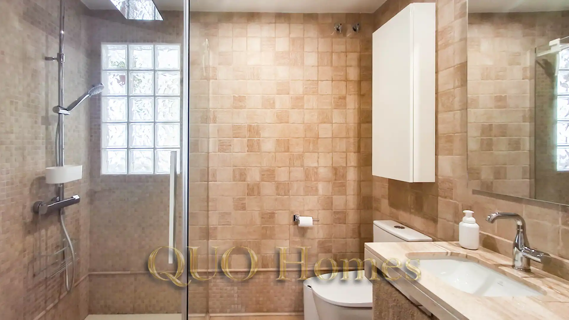 Baño de Piso en venta en Jerez de la Frontera con Aire acondicionado, Terraza y Amueblado