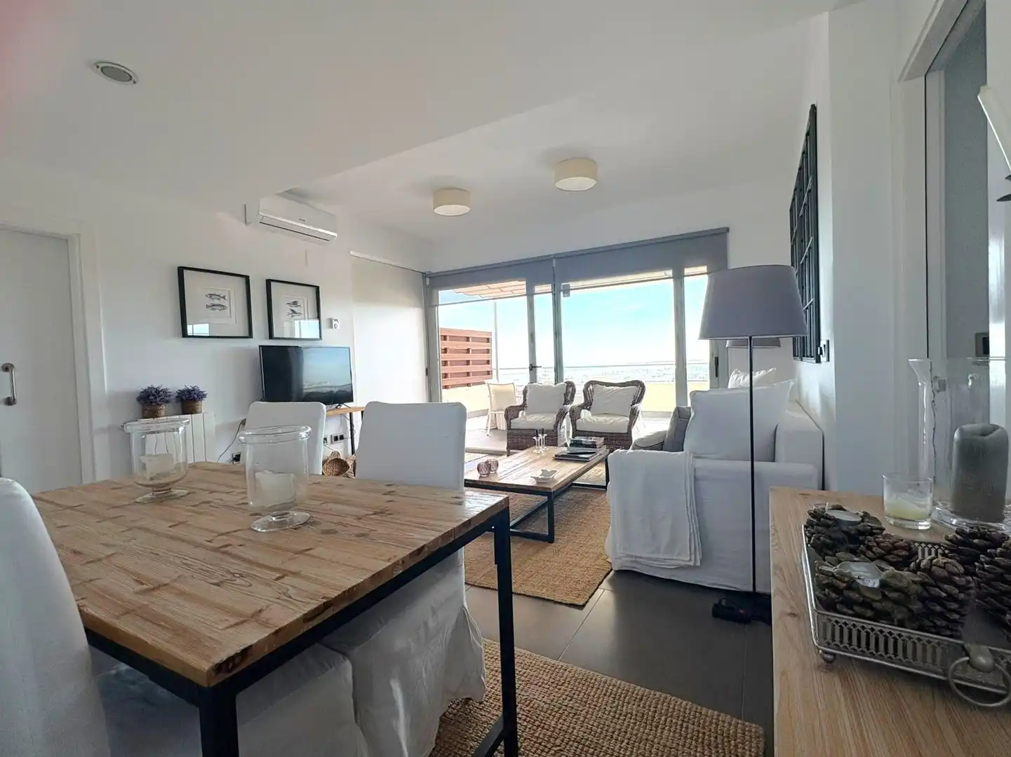 Sala d'estar de Àtic de lloguer en El Rompido amb Aire condicionat, Calefacció i Terrassa
