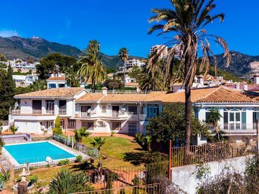 Casa amb jardí en venda a La Capellanía - El Higuerón