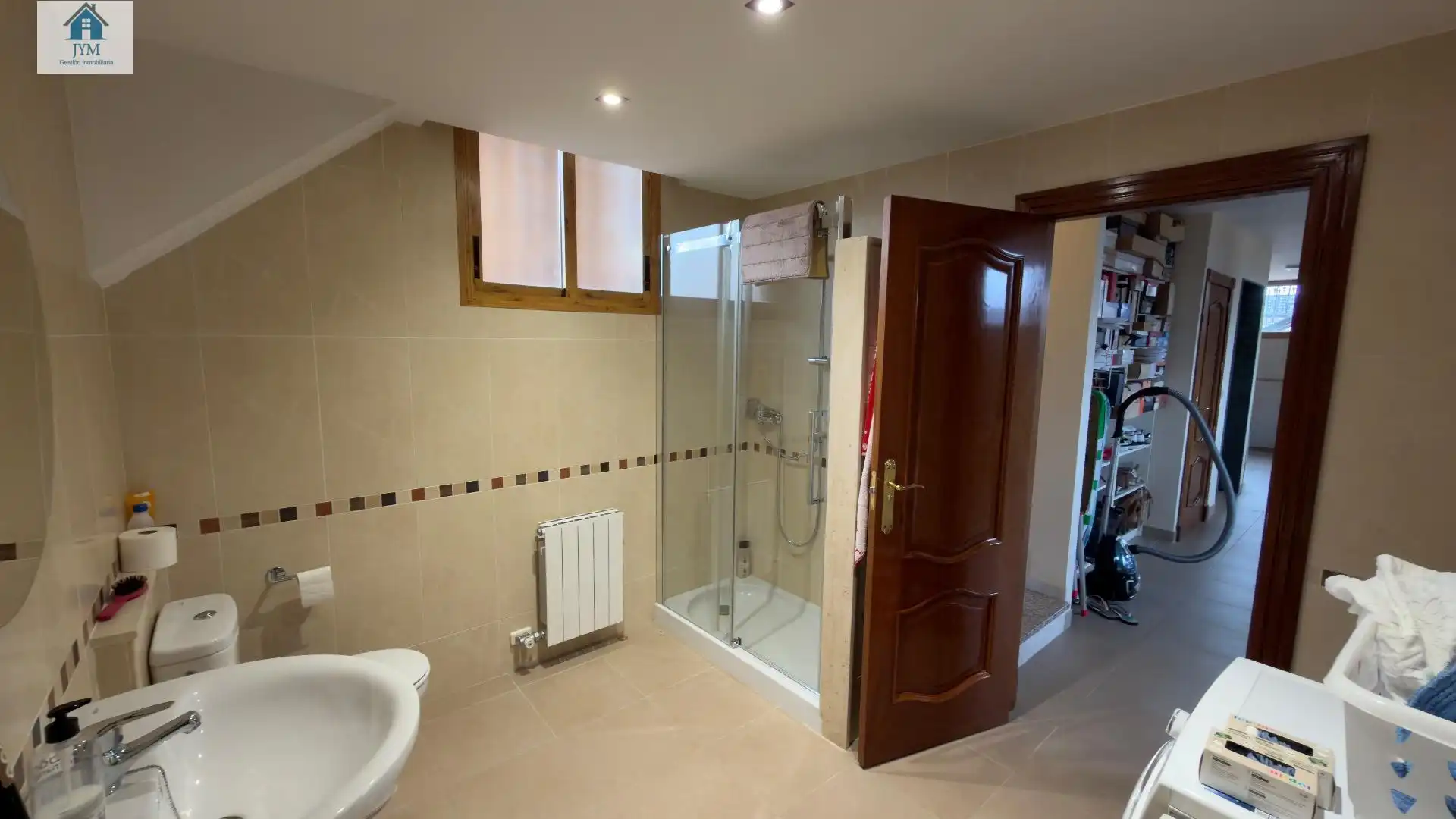 Baño de Casa o chalet en venta en Cájar con Aire acondicionado, Calefacción y Jardín privado