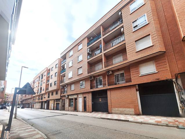 Piso en Venta en Calle Córdoba en Carretera de Córdoba - Libertad