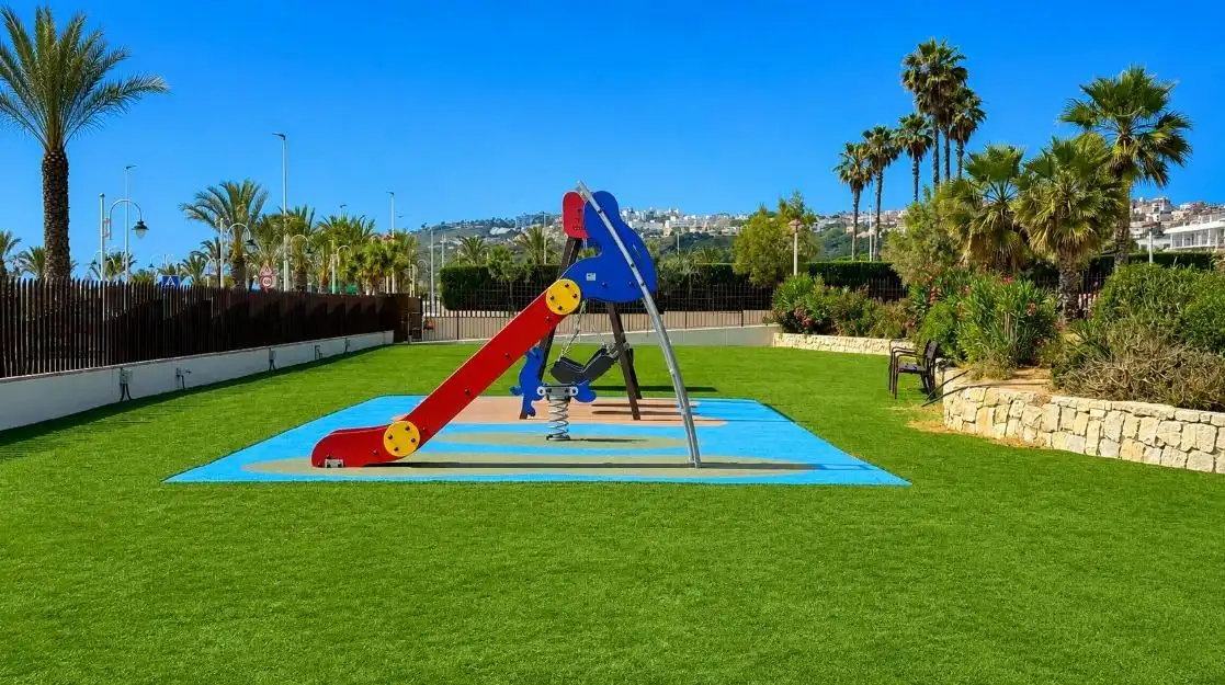Vista exterior de Apartamento en venta en Elche / Elx con Aire acondicionado, Jardín privado y Terraza