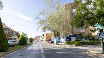 Vista exterior de Pis en venda en  Granada Capital amb Terrassa