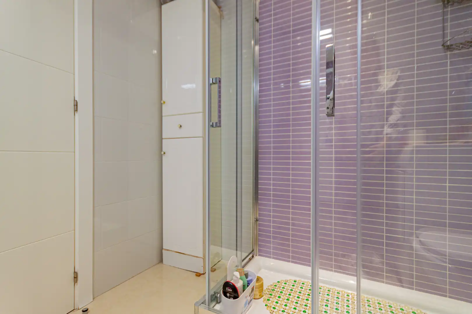 Badezimmer von Wohnungen zum Verkauf in La Manga del Mar Menor mit Klimaanlage, Heizung und Terrasse