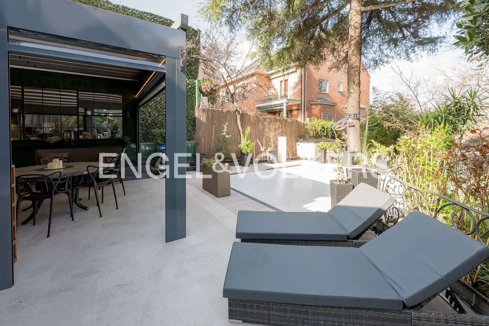 Terrace of Houses for sale in Madrid  with Air Conditioner, Heating and Private garden